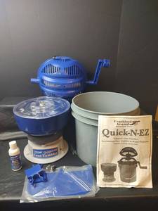lot 549 image: Frankford Arsenal Quick-N-EZ Vibratory Case Tumbler, Rotary Separator, Manual and Assecories