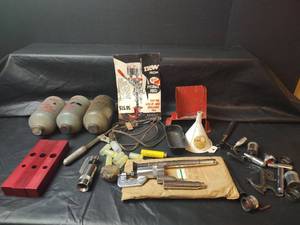 lot 553 image: Reloading Press Equipment and Components