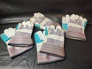 lot 559 image: Work Gloves Leather Palm Striped Fabric