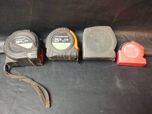 lot 562 image: Tape Measures