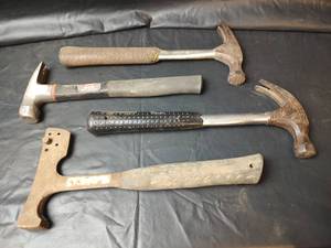 lot 567 image: Assorted Hammers