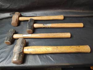 lot 582 image: Sledge Hammers