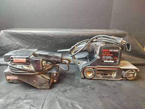 lot 599 image: Craftsman 3x21-in. Belt Sander and Master Mechanic 3 x 18 Belt Sander, Tested