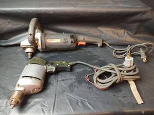 lot 606 image: PolisherSander and Drill, Tested