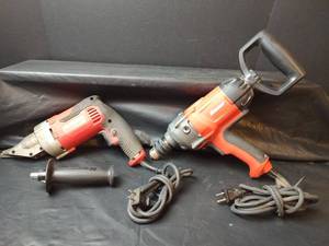 lot 607 image: Bauer Metal Cutter Shears and 12 inch Spade Handle DrillMixer, Tested