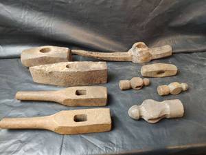 lot 664 image: Assorted Hammer Heads