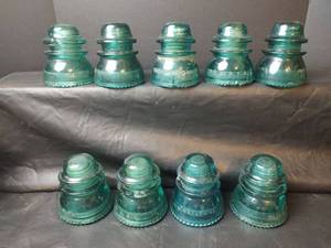 lot 681 image: Vintage U.S.A. Hemingray Insulators