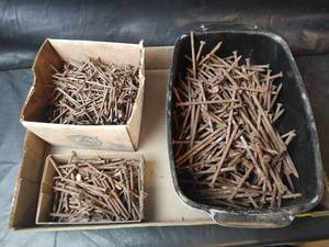 lot 683 image: Assorted Nails
