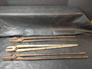 lot 734 image: Vintage Blacksmith Forge Tongs
