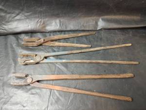 lot 736 image: Vintage Blacksmith Forging Tongs