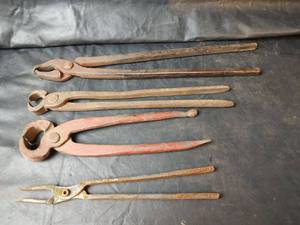 lot 738 image: Vintage Pincers and Tongs