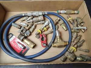 lot 742 image: Air Compressor Fittings, Couplers, Plugs and Components