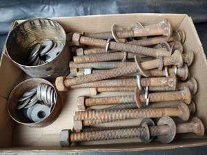 lot 748 image: Assorted Bolts, Nuts and Washers