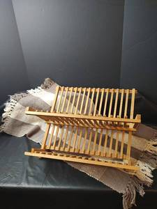 lot 768 image: Wooden Dish Rack 15w x 17d with Woven Runner