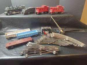 lot 791 image: Vintage Lionel Lines O Gauge Model Train