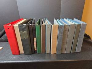 lot 824 image: Three-Ring Binders Mixed Colors and Sizes