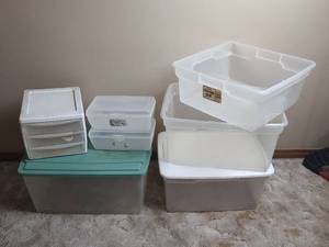 lot 851 image: Plastic Storage Containers and Organizers