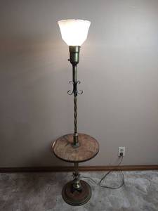 lot 853 image: Vintage 3 Way Switch Floor Lamp with Glass Shade, 56in tall
