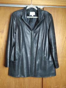 lot 860 image: Worthington Black Zip-Front Jacket,XL