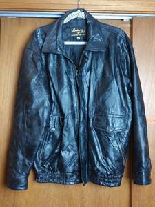lot 864 image: Genuine Leather Black Jacket, Size L