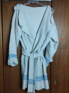lot 871 image: Homemade Wool Robe, Cream Colored