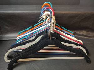 lot 885 image: Assorted Clothing Hangers