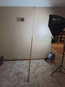 lot 905 image: 16ft Extension Fishing Pole