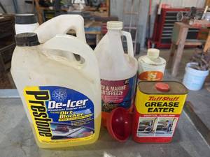 lot 1004 image: Lot of 5 Automotive Fluids and Cleaners Windshield Washer Motor Oil Antifreeze