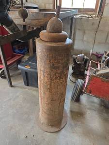 lot 1028 image: Blacksmithing Forming Stand and Molds