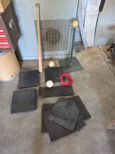 lot 1041 image: Vintage T-ball Equipment with Bat, Bases, Balls