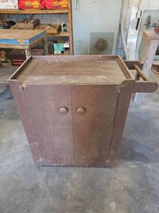 lot 1064 image: Wood Cabinet on Wheels