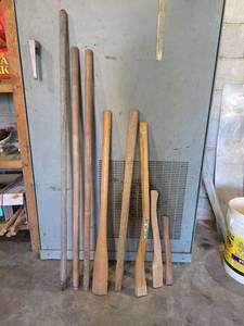 lot 1065 image: Assorted Tool Handles - Various Sizes