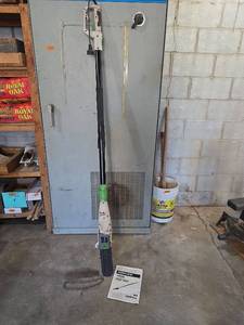 lot 1066 image: Portland Electric 1.5 Peak HP Pole Saw