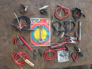 lot 1087 image: Gemini Antenna Accessories Lot with Cables Clamps and Test Leads