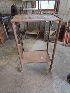 lot 1106 image: Metal Work Table with Shelves on Wheels