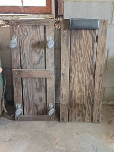 lot 1111 image: 2 Garage Creepers