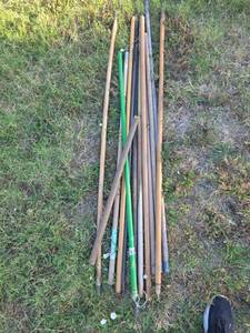 lot 1210 image: Lot of Broom Handles