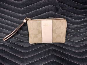 lot 2006 image: Coach Corner Zip Wristlet In Signature Canvas With Stripe- Retail - $75.00