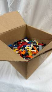 lot 125 image: LEGO Brick Lot - Mixed Colors Plates Bricks Minifigure Parts