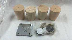 lot 166 image: Wooden Furniture Legs 4-Pack with Metal Mounting Plate and Hardware