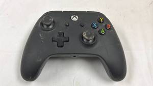 lot 176 image: PowerA Xbox Controller with D-Pad and Dual Analog Sticks