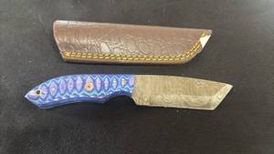 lot 31 image: Custom Fixed Blade Knife Damascus Steel Blue Handle with Sheath