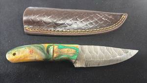 lot 45 image: Custom Damascus Blade Fixed Knife with Sheath Model