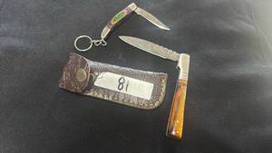 lot 81 image: 2 Folding Pocket Knives with Keychain and Sheath