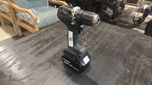 lot 86 image: Makita XFD15 18V Brushless Drill Driver 12 inch with 4.0Ah Battery