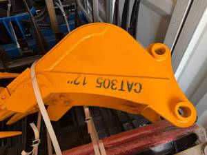 lot 8426 image: Unused CAPTOK CAT 305 Dense-Teeth Rake