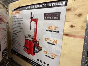 lot 8129 image: Unused Landhonor 24-IN Semi Automatic Tire Changer (LHR-TC24)