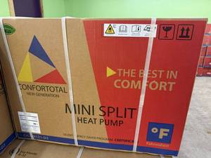 lot 8052 image: Unused Confortotal 12,000 BTU Mini Split Heat Pump Air Conditioner 115V (N121-D3) - One Unit Only - Head and Base Unit