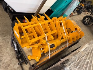 lot 8369 image: Unused CAPTOK QTY (8) CAT 301 Excavator Attachment