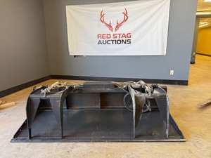 lot 8181 image: Unused JCT 84in Skid Steer Grapple Bucket